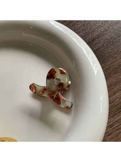 Beau - Cute Mini Crisscross Hair Claw Clip
