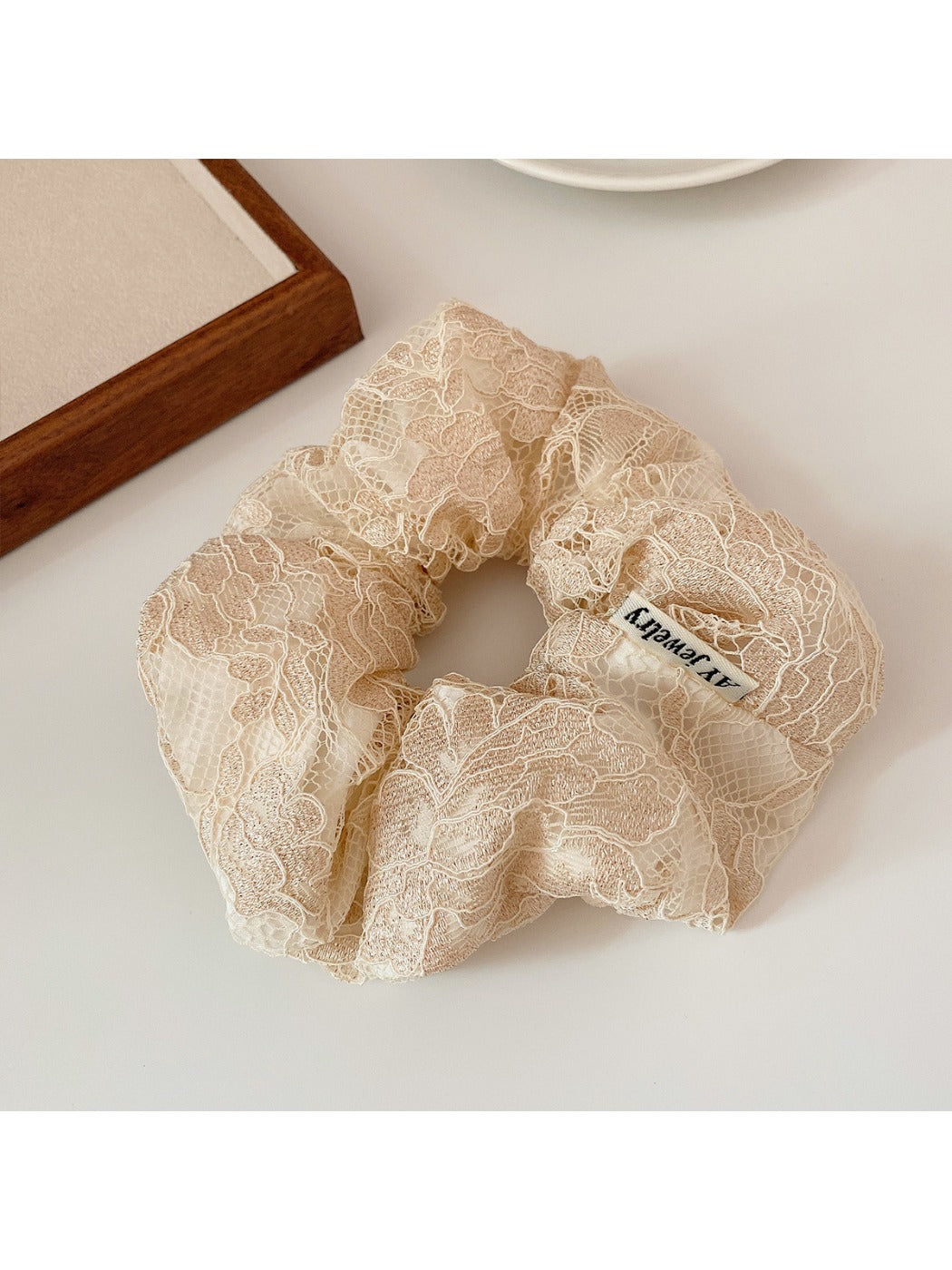 Gifty - Spring Hollow Embroidery Scrunchie Hair Tie