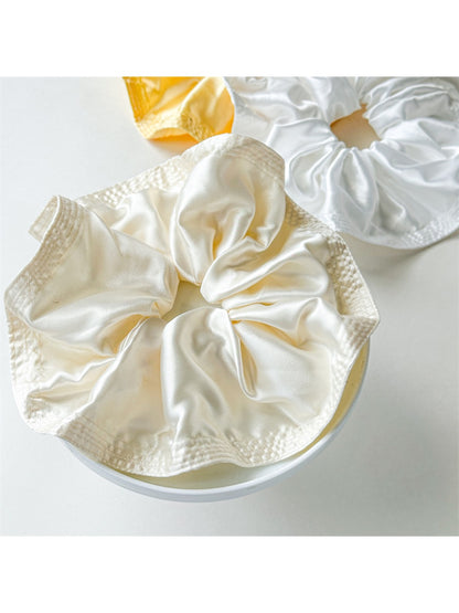 Gifty - Voluminous Satin Ruffled Scrunchies