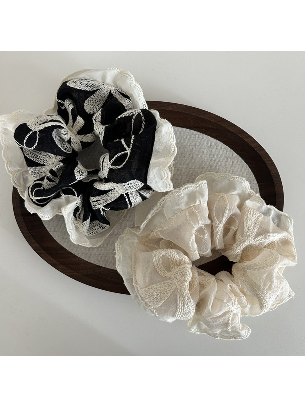 Gifty - Lace Trim Bow Detail Polyester Scrunchie