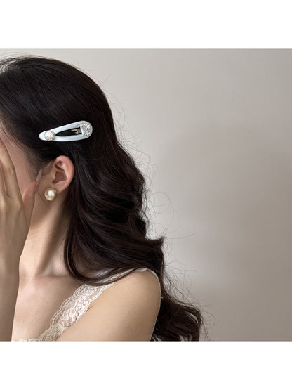 Beau - Sweet Style Star Embellished Snap Hair Clip