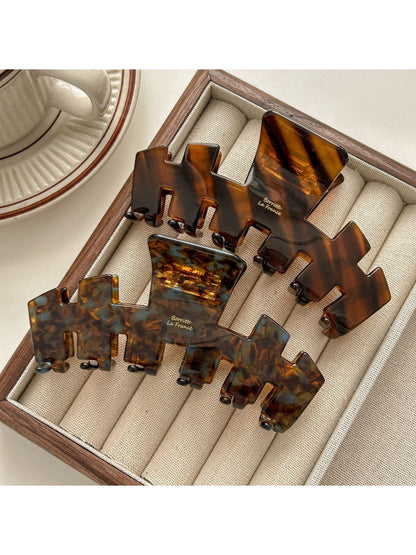 Beau - Fishbone Design Claw Clip