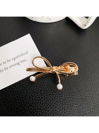 Beau classic bow hair clip shown from back highlighting metal clip