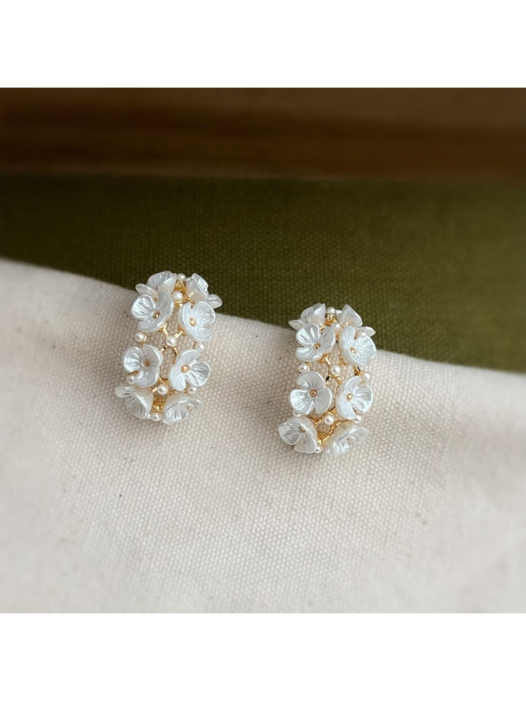 Earedge - Layered Floral White Earrings