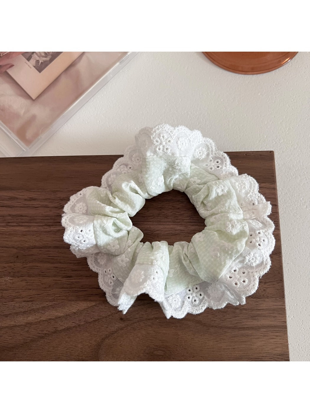 Gifty - Sweet Small Floral Lace Trim Scrunchie