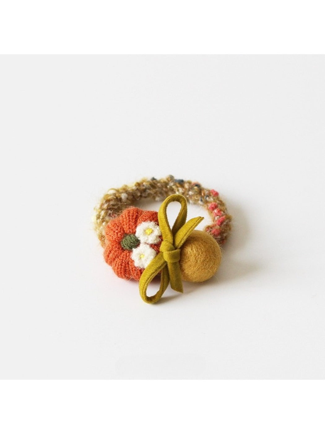 Gifty - Elegant Floral Hair Tie