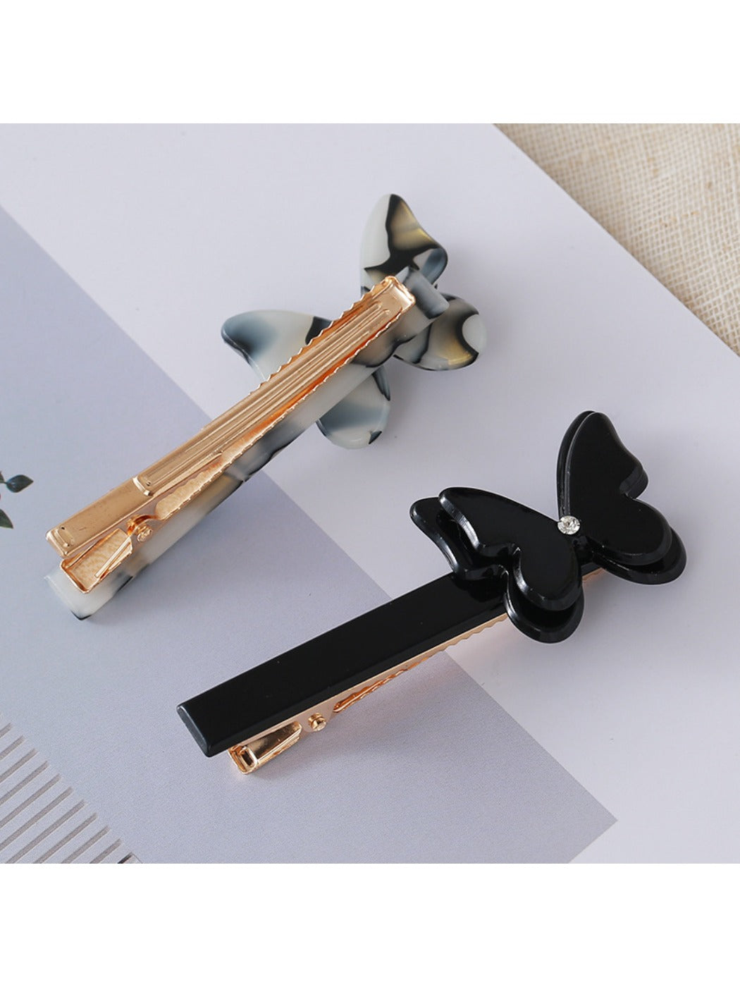 Beau - Vintage Butterfly Straight Hair Clip