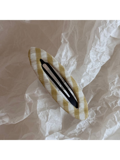 Beau - Plaid Fabric Covered Oval Alloy Hair Clip