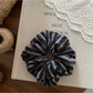 Gifty - Trendy Striped Scrunchie Hair Ties