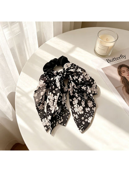 Gifty - Vintage Style Flower Print Bow Hair Scrunchie