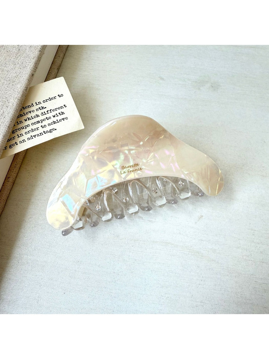 Beau - Chic Semi Circular Hair Claw Clip
