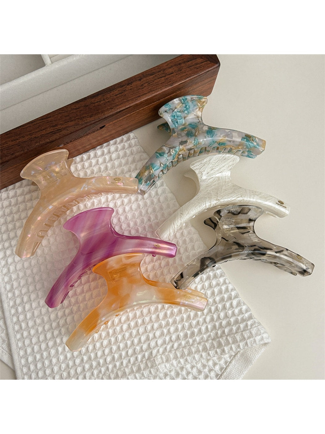Beau - Pastel Acetate Claw Clip