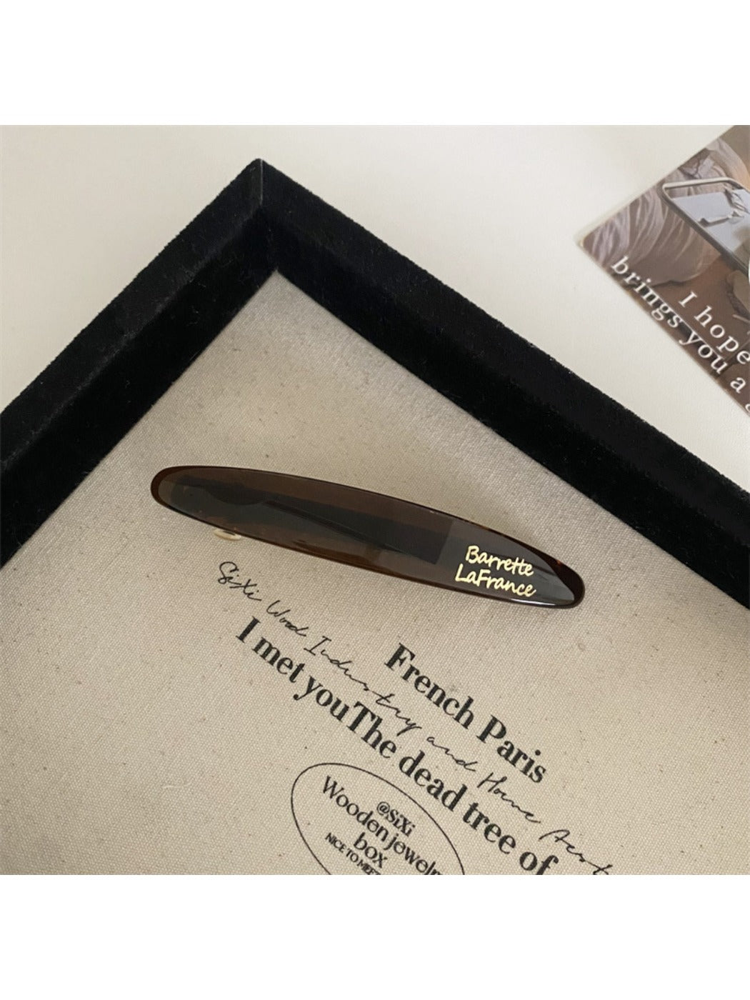 Beau - Vintage Oval Shaped Hair Clip