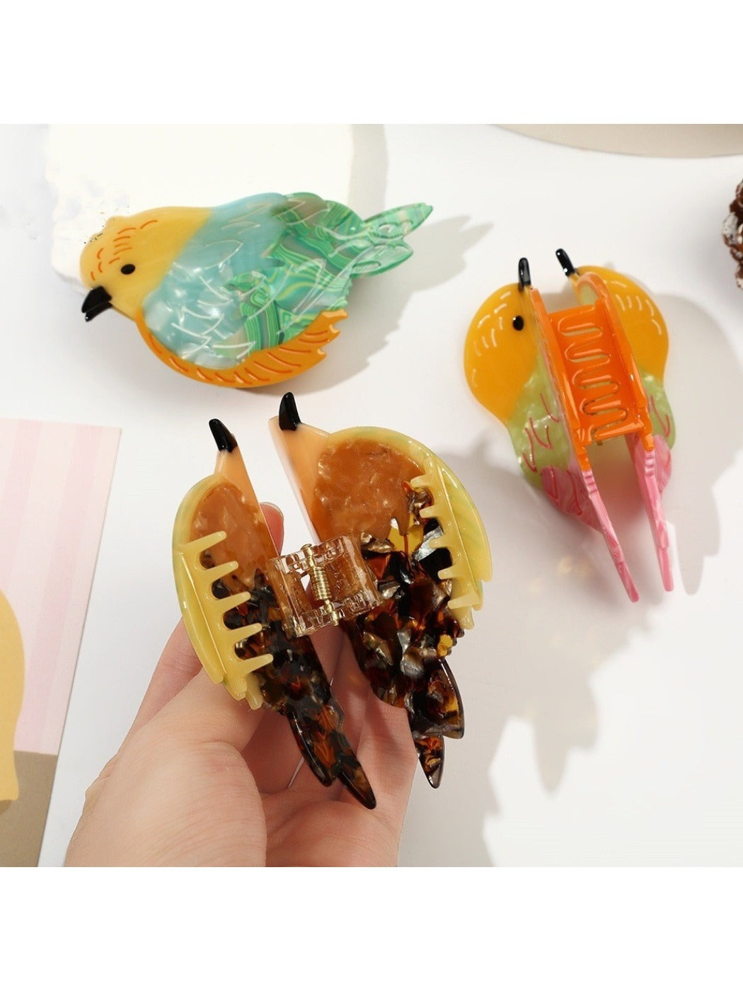 Beau - Bird Shaped Acetate Hair Clip