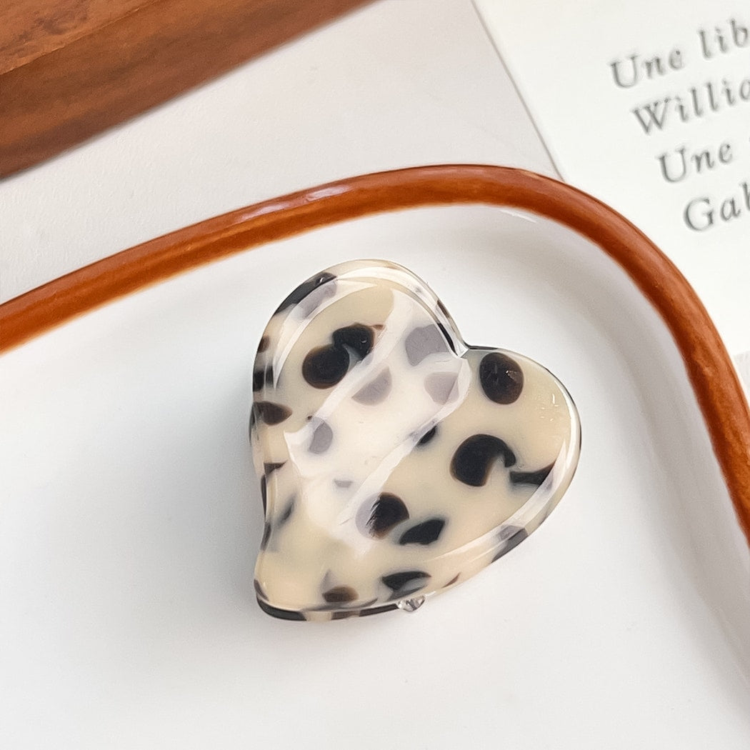 Beau - Sweet Heart Design Glossy Claw Clip