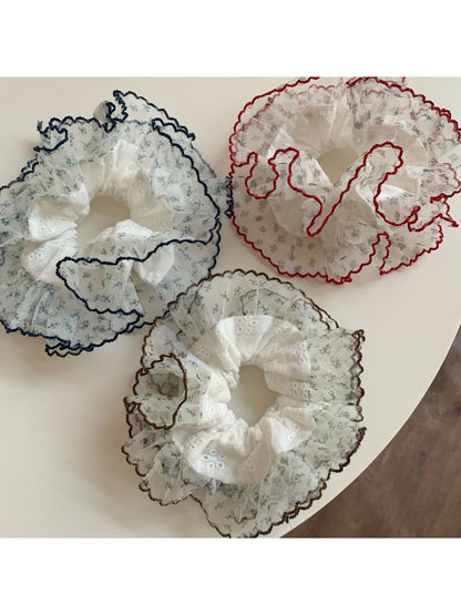 Gifty - Lace Floral Print Scrunchie