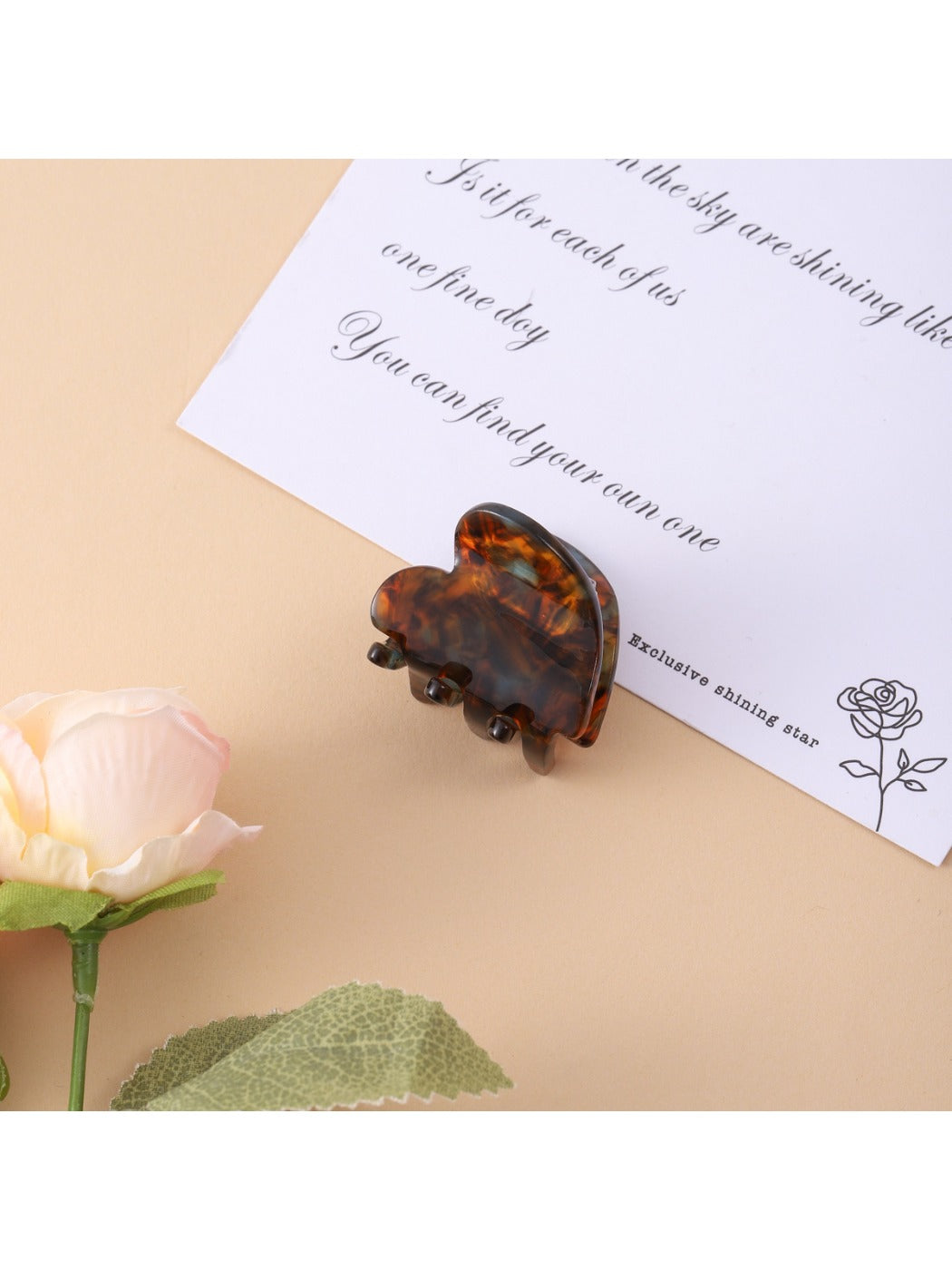 Beau - Delicate Heart Hair Clip