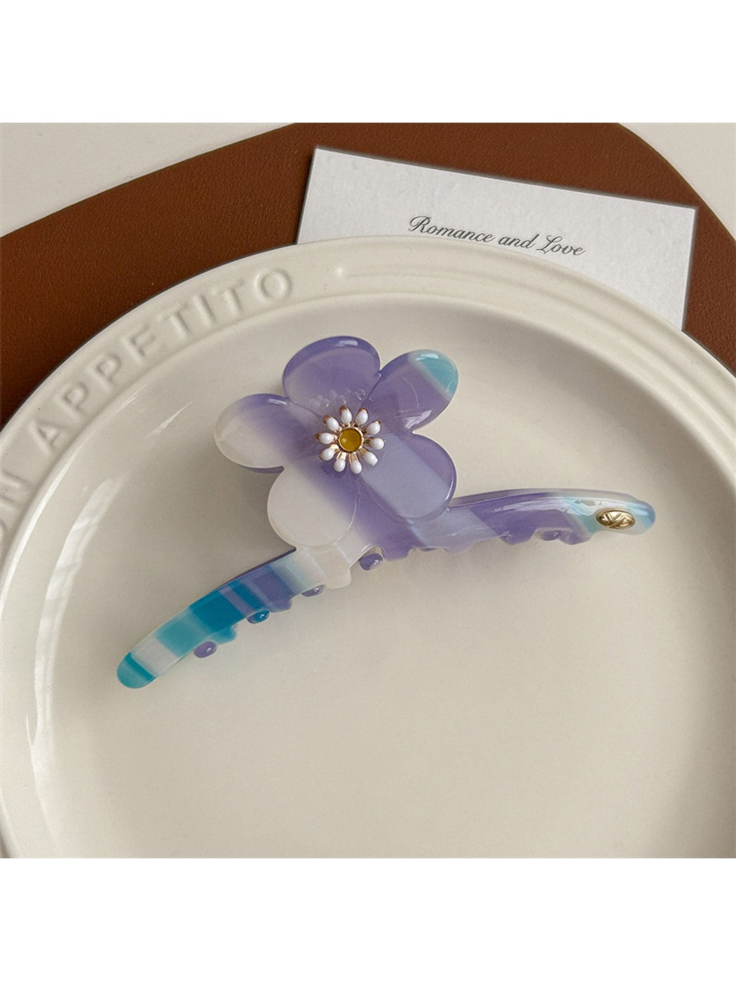 Beau - Flower Shaped Acetate Hair Claw Clip