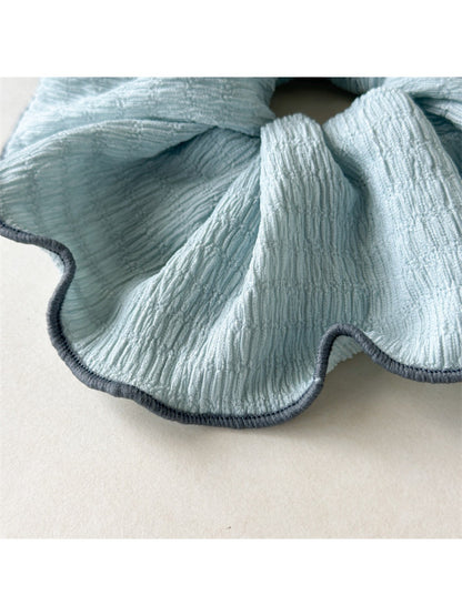 Gifty - Soft Elastic Elegant Serged Scrunchie