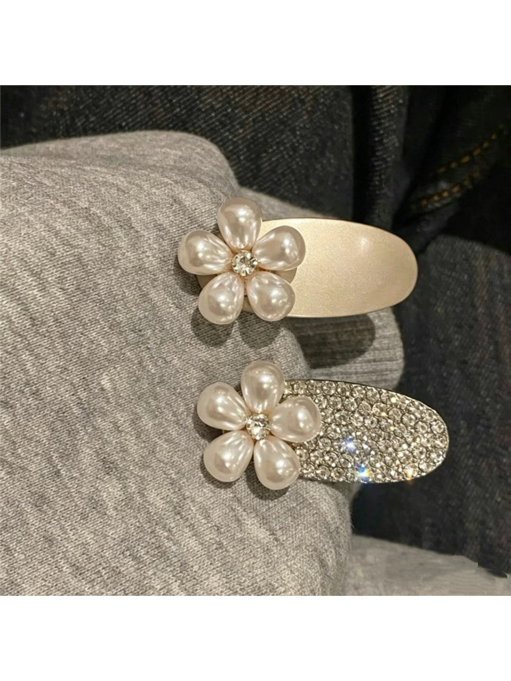 Beau - Geometric Floral Detail Alloy Hair Clip