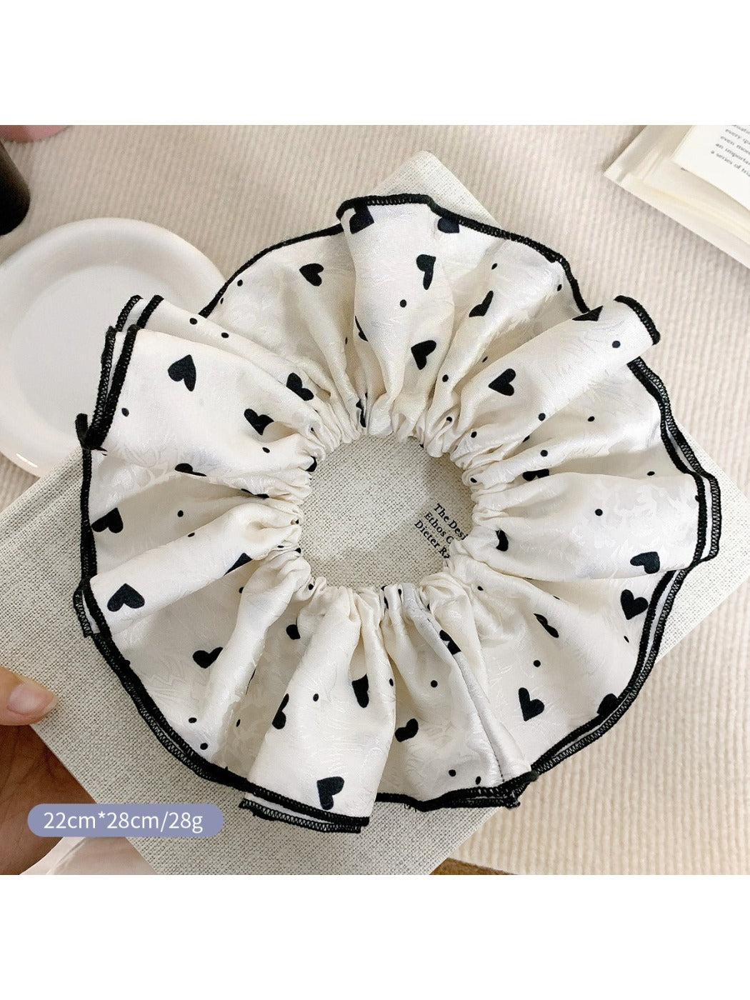 Gifty - Valentines Day Love Print Scrunchie