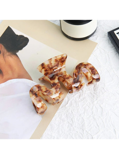 Beau - Minimalist Geometric Hair Claw Clip