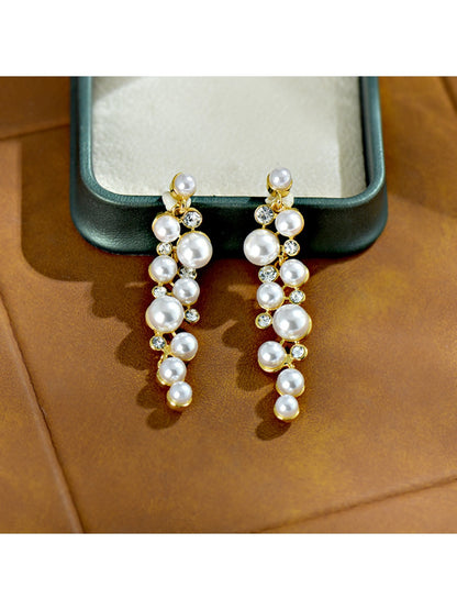 Earedge - Elegant Beaded Drop Earrings
