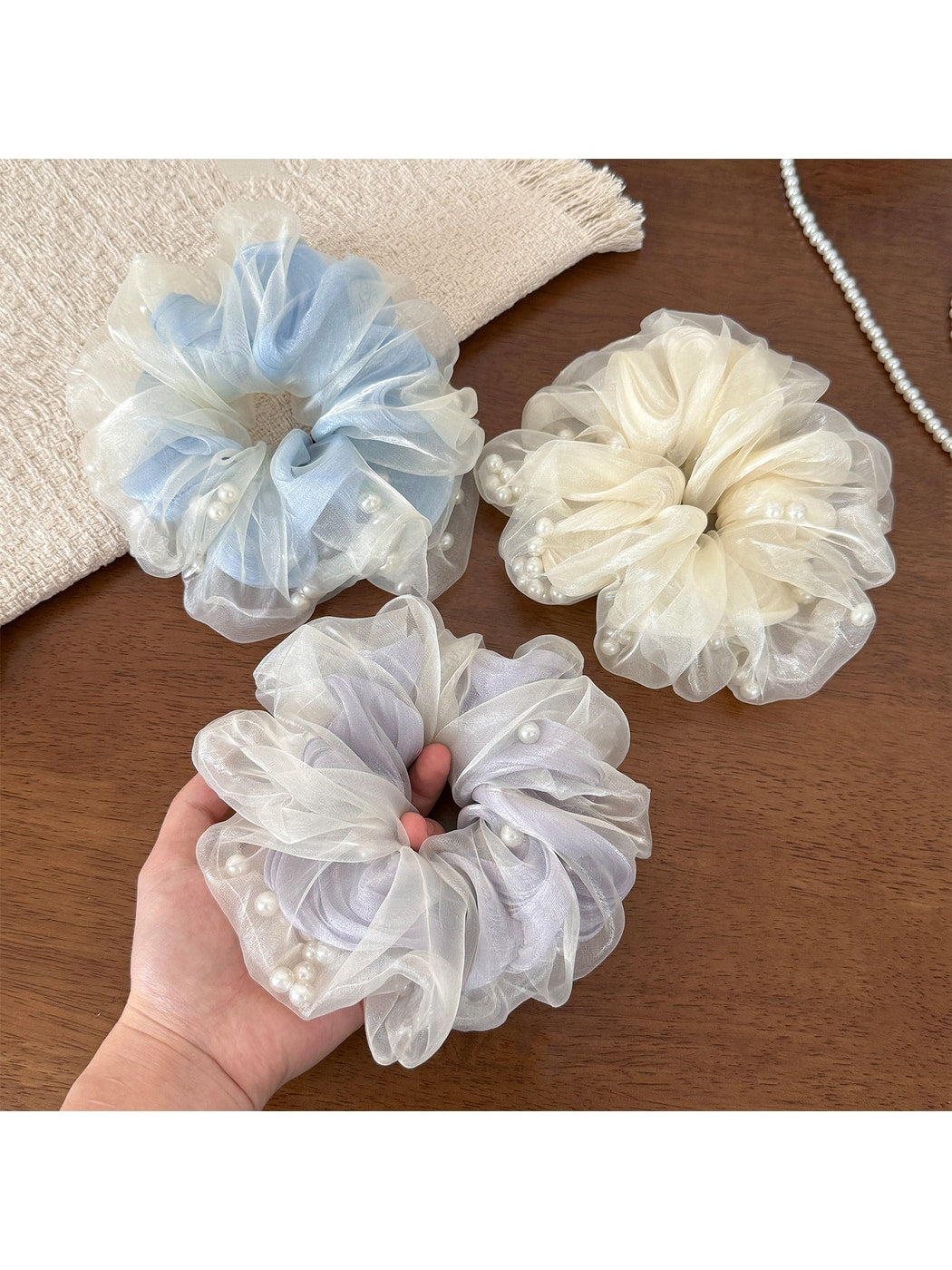 Gifty - Puffy Pleated Mesh Scrunchie