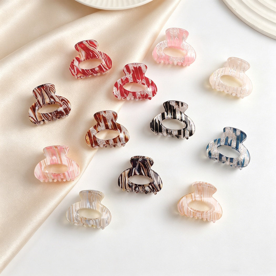 Beau - Glossy Striped Openwork Claw Clip