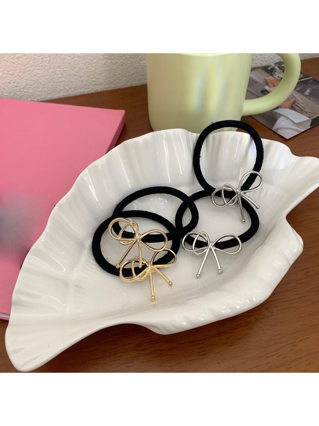 Gifty - Minimalist Bow Hair Tie