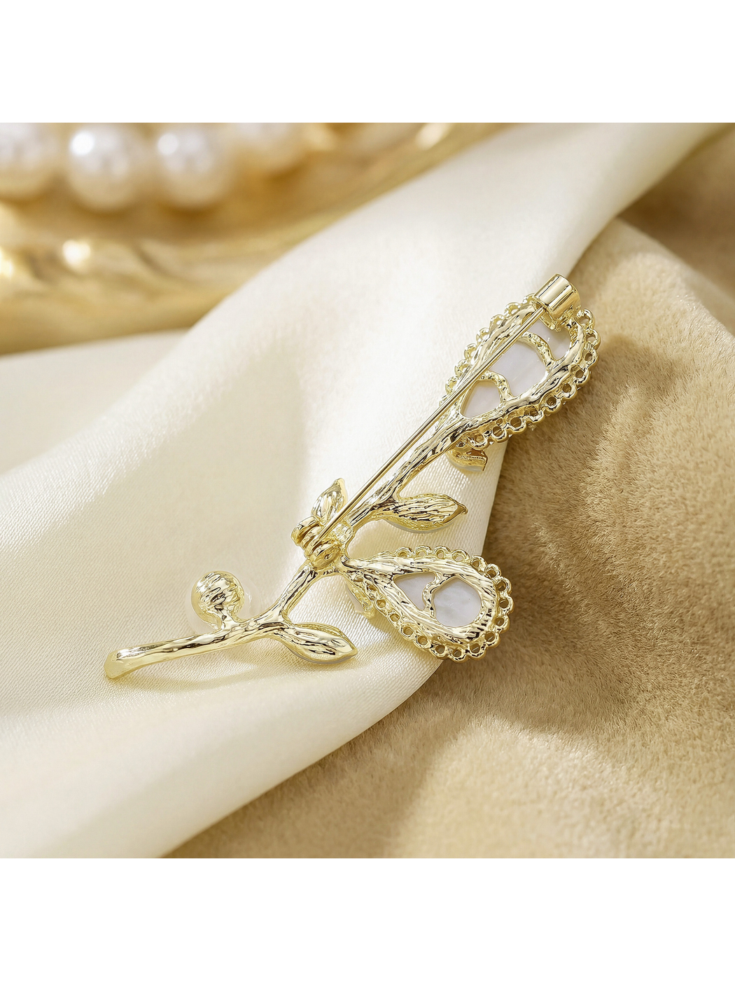 Brovia - Floral Rhinestone Alloy Elegant Brooch Pin