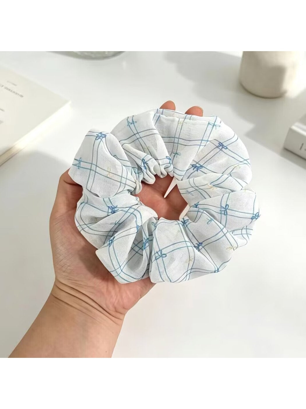 Gifty - Simple Plaid Geometric Pattern Hair Scrunchie