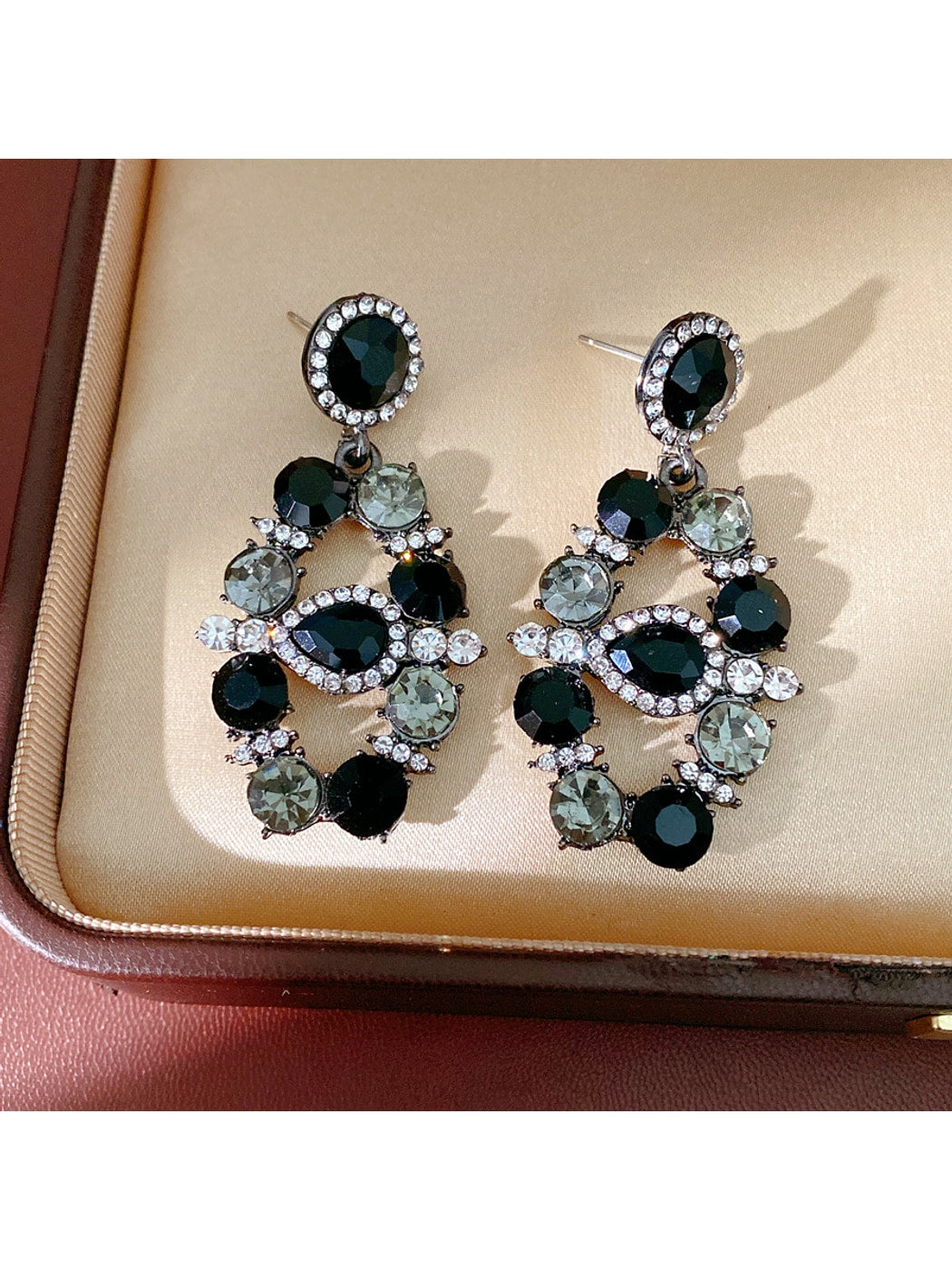 Nozari - Vintage Geometric Rhinestone Necklace