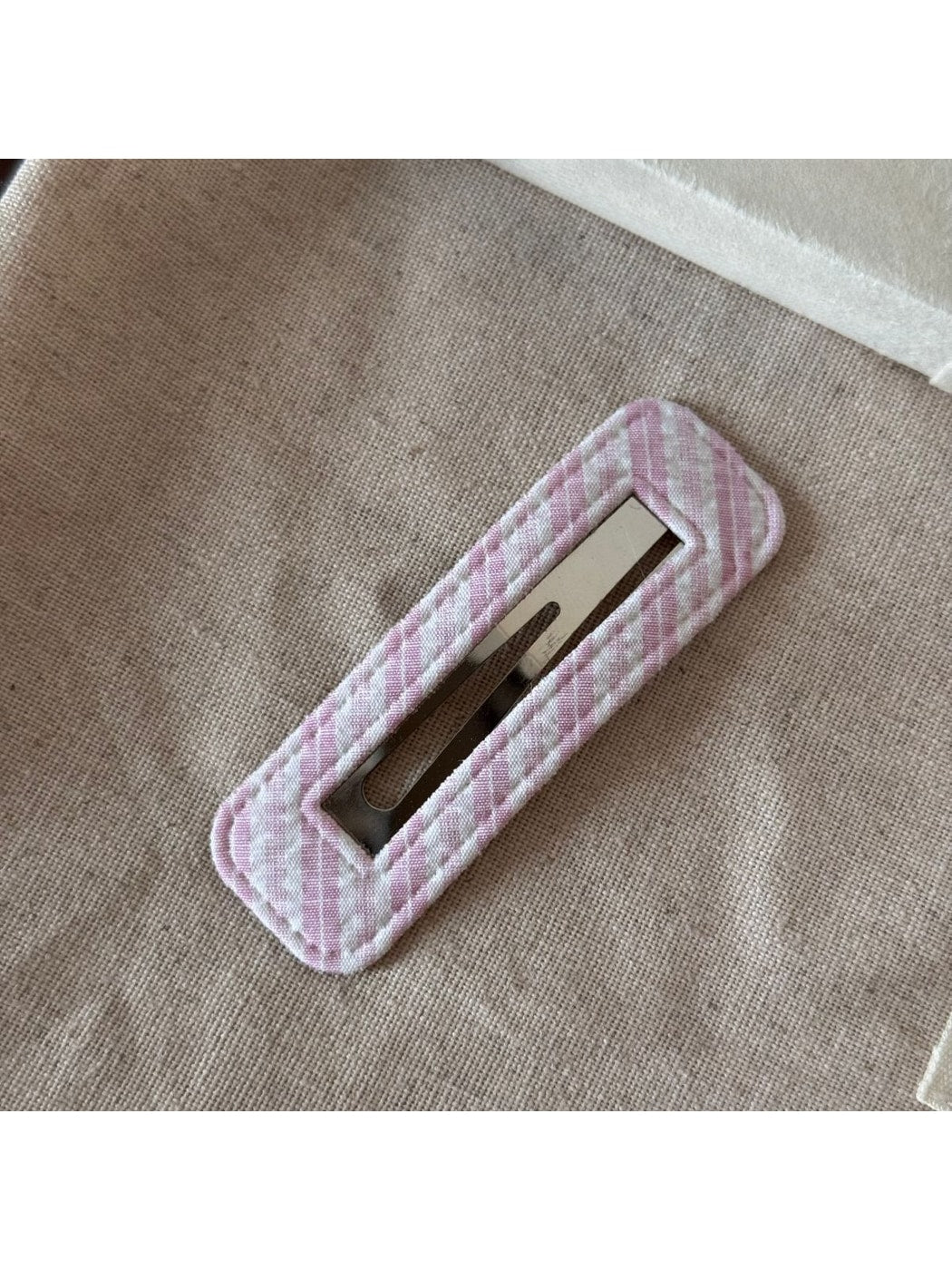 Beau - Plaid Fabric Covered Water Drop Hair Clip