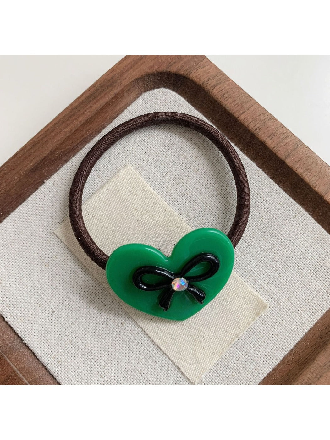 Gifty - Bow Letter Hair Tie