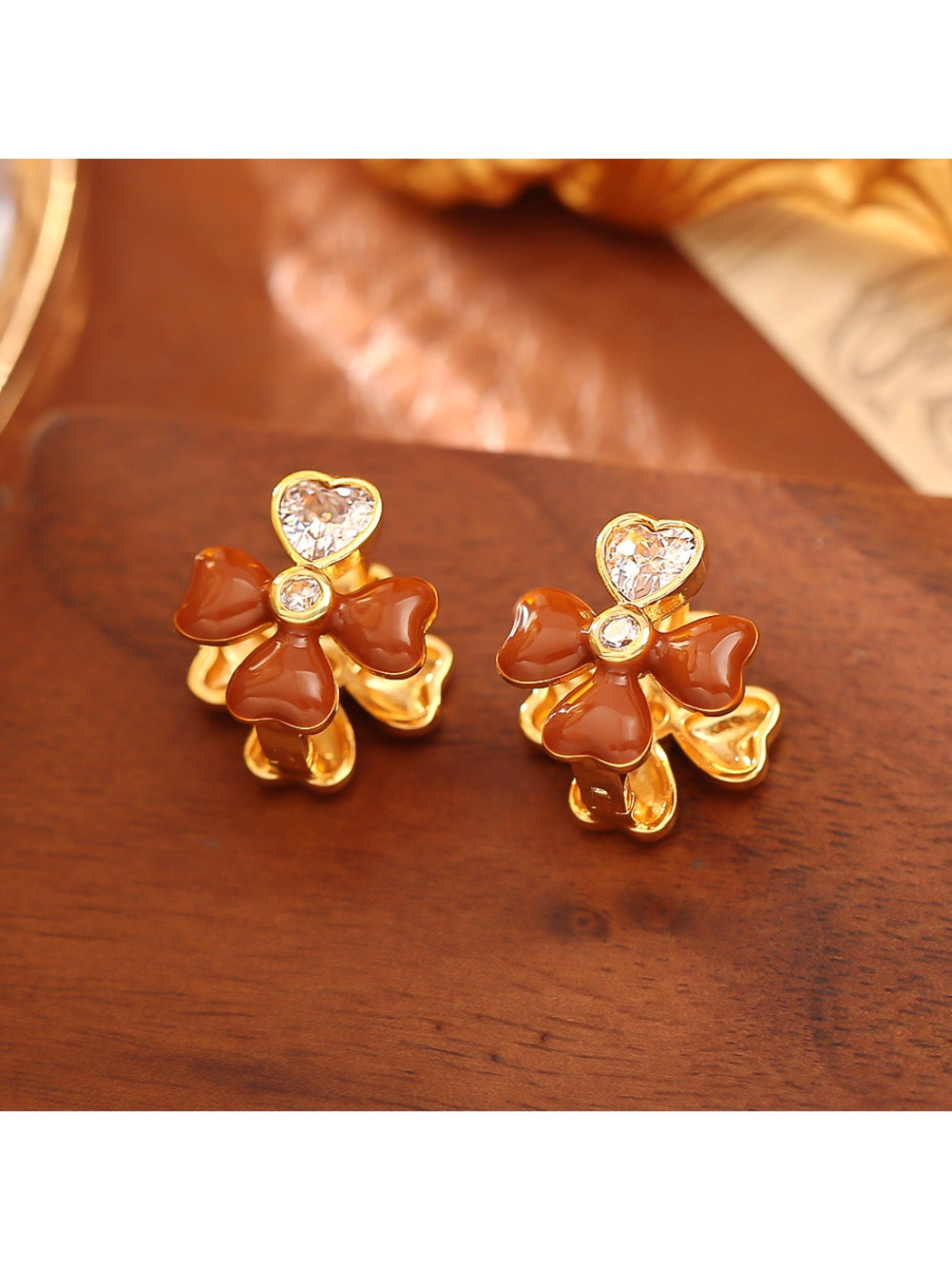 Earedge - Four Leaf Clover Resin Earrings