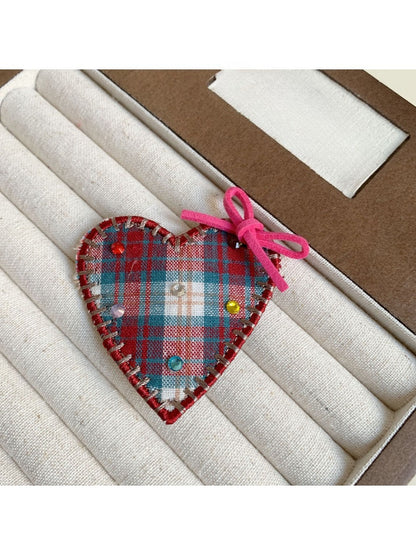 Beau - Plaid Bow Heart-Shaped Hair Clip