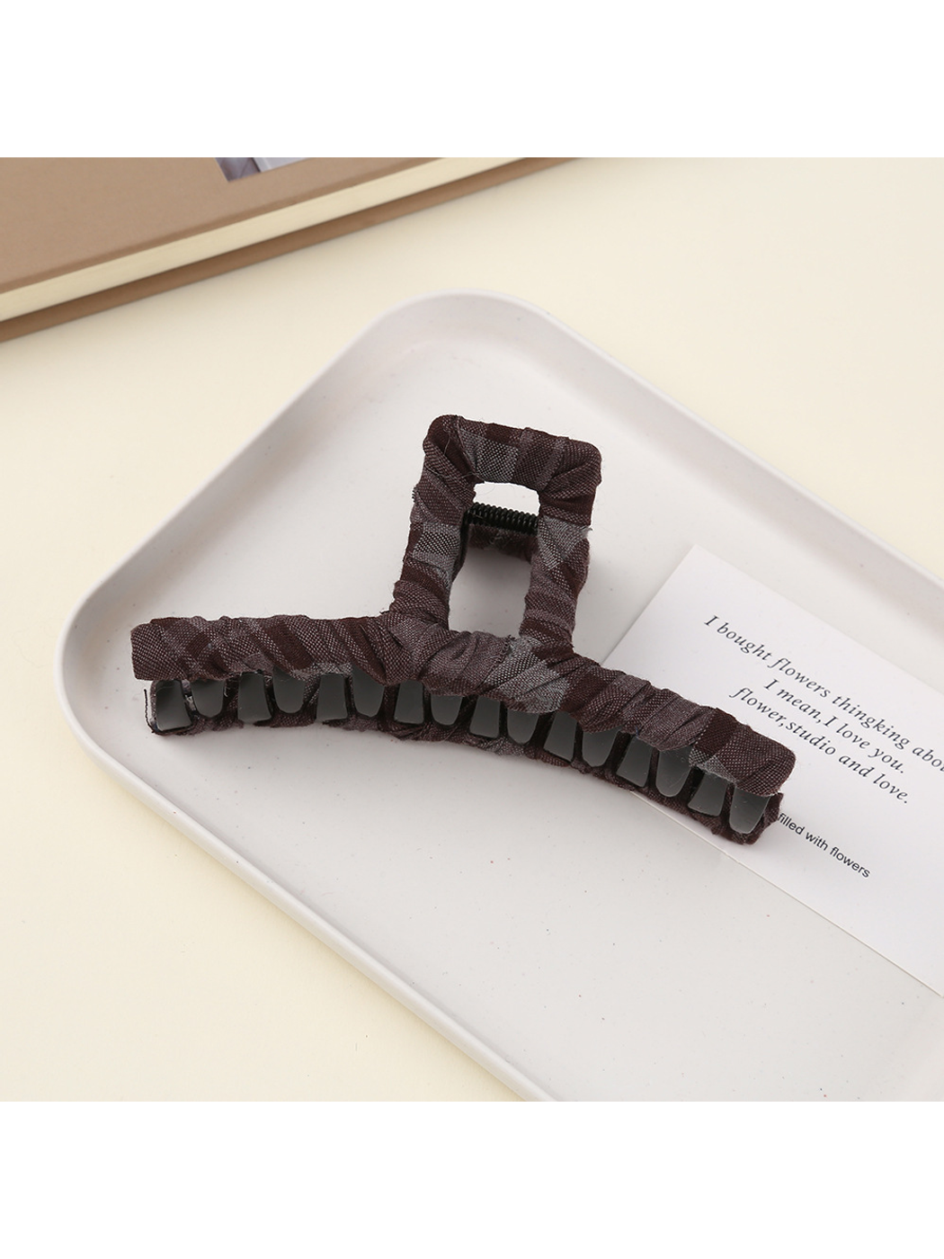 Beau - Delicate Geometric Hair Styling Claw Clip