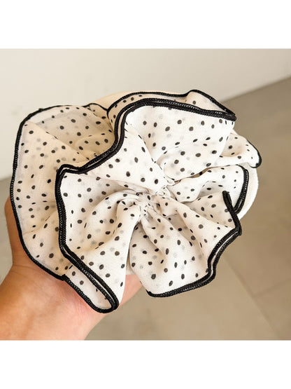 Gifty - Four Layer Wave Dot Hair Circle