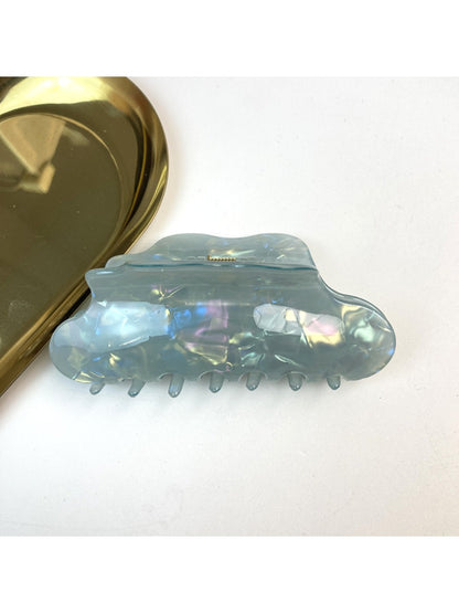 Beau - Cloud-Shaped Shark Clip