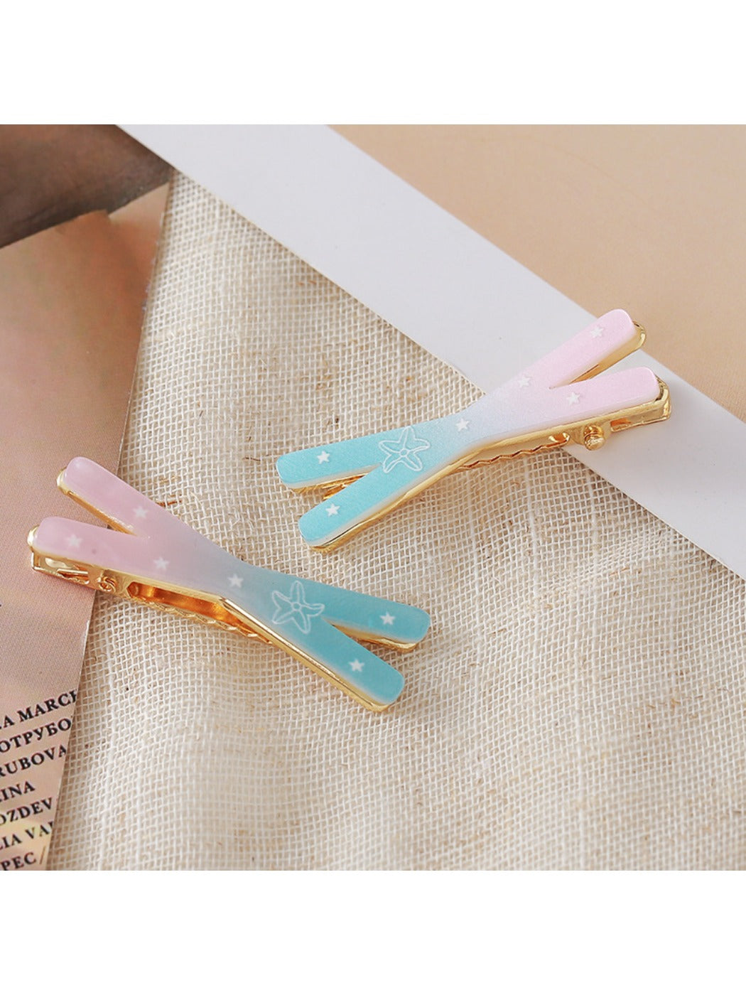 Beau - Ombre Crisscross Hair Clip