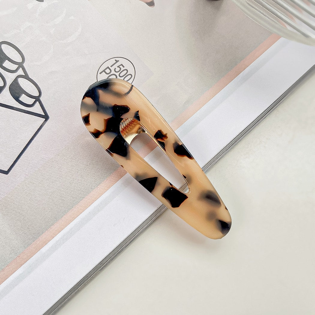 Beau - Glossy Teardrop Shaped Openwork Hair Clip