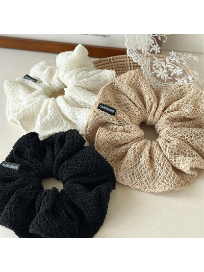 Gifty - Retro Knit Hair Scrunchie