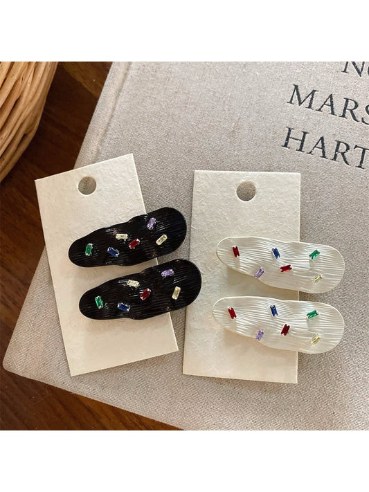 Beau - Minimalist Undulating Teardrop Hair Clip