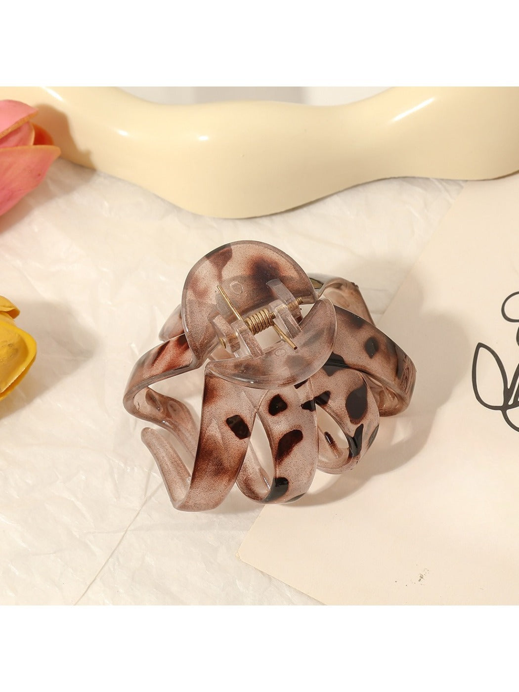 Beau - Retro Minimalist Everyday Hair Clip