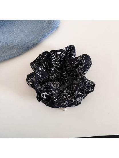 Gifty - Navy Blue Ditsy Floral Hair Tie