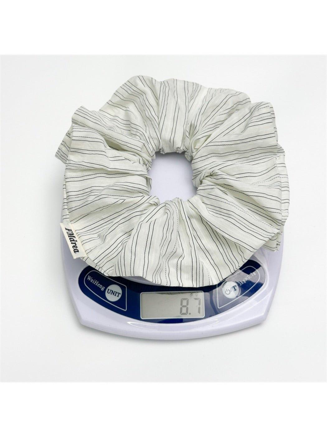 Gifty - Trendy Blue and White Striped Scrunchie