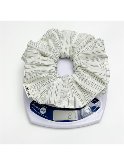 Gifty - Trendy Blue and White Striped Scrunchie