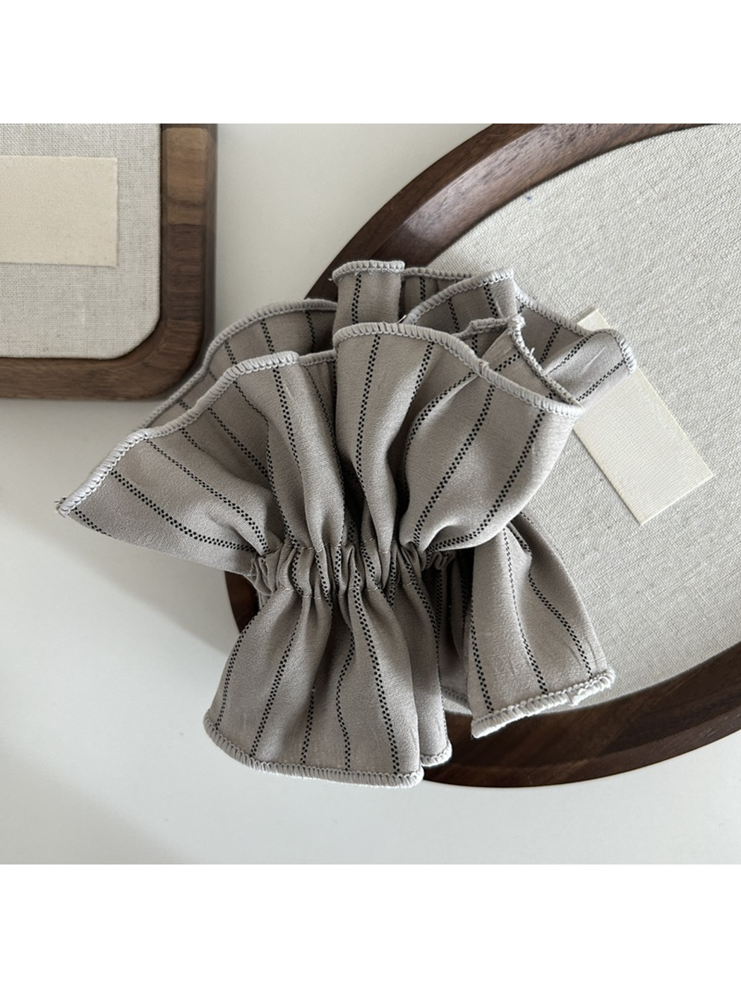 Gifty - Striped Elegant Polyester Hair Scrunchie