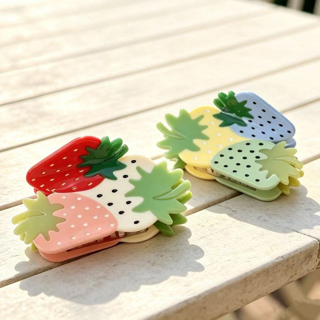 Beau - Sweet Strawberry Acetate Claw Clip